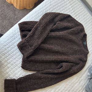 Cozy Brown Women's Ribbed Knit Sweater